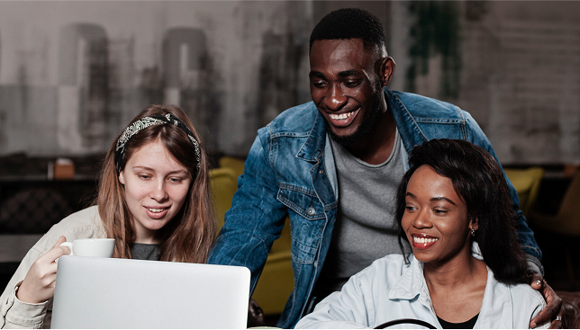 Pourquoi nous faire confiance